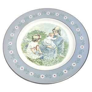 Vintage Tenderness Commemorative Plate Special Edition Avon Productions 1974